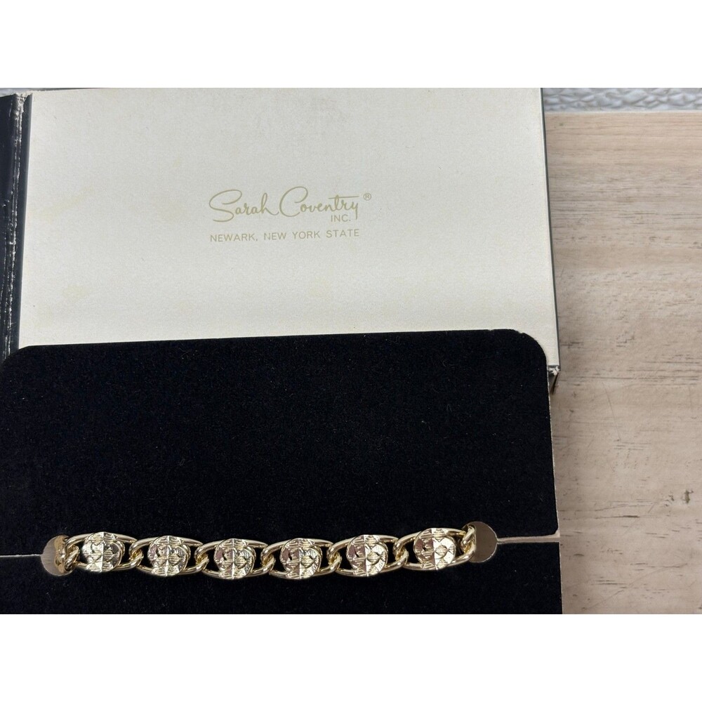 Vintage 1974 Sarah Coventry Echo Gold Tone Bracelet